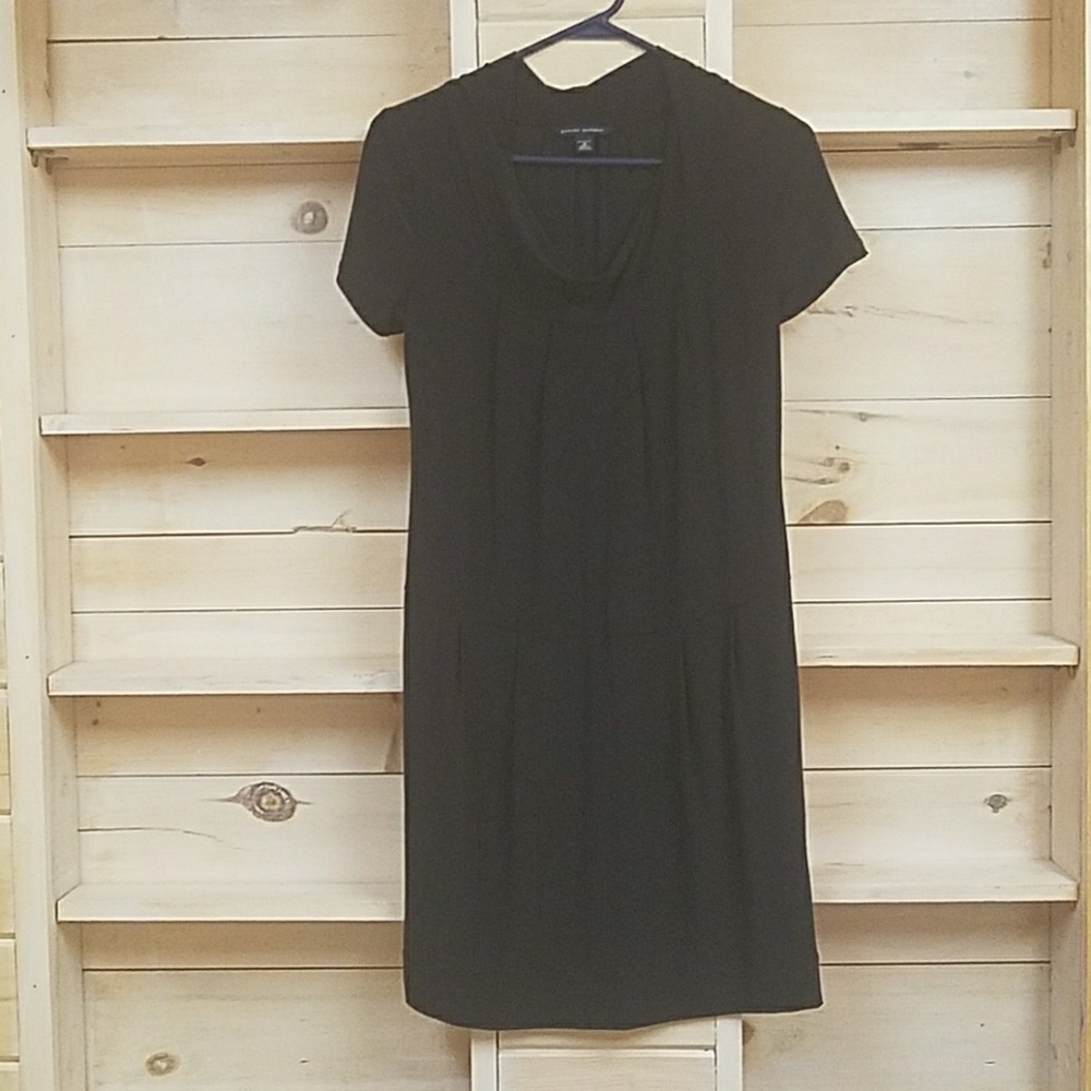 Short sleeve dress
